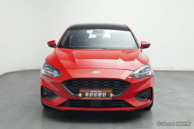 Ford Focus - фото 2