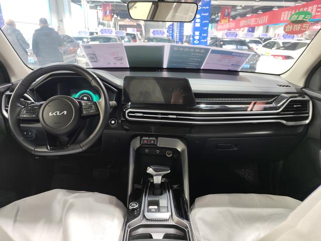 Kia Sportage R - фото 4