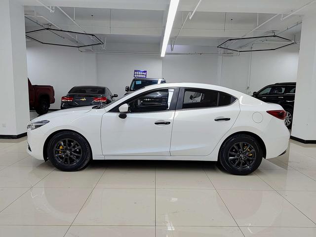 Mazda 3 Axela - фото 2