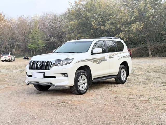 Toyota Prado (Import) - фото 0