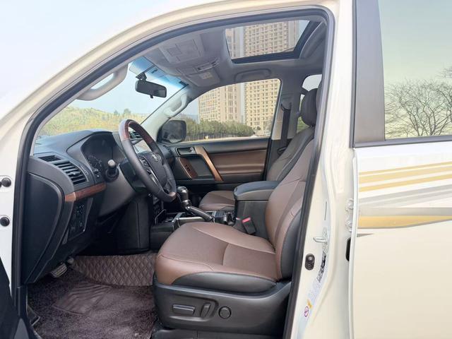 Toyota Prado (Import) - фото 3