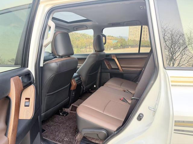 Toyota Prado (Import) - фото 4