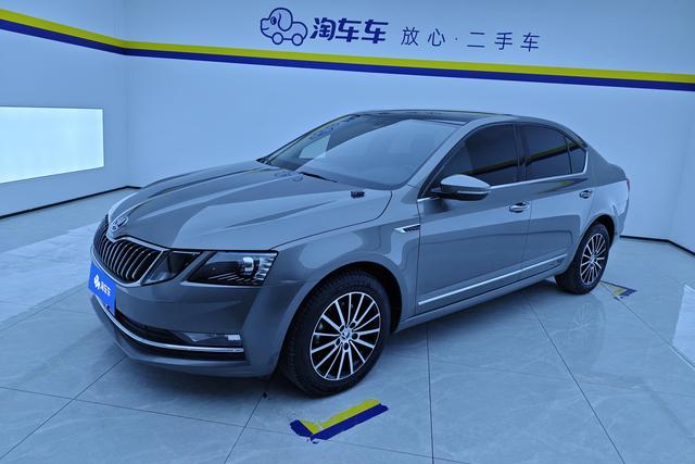 Skoda Octavia - фото 0