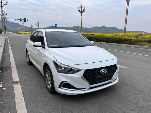 Hyundai Elantra Yuedong - фото 2
