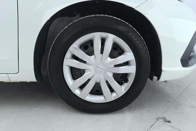 Honda Fit - фото 4