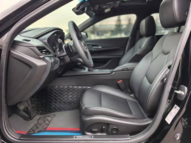 Cadillac CT4 - фото 3