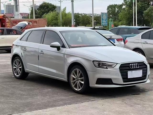 Audi A3 - фото 2