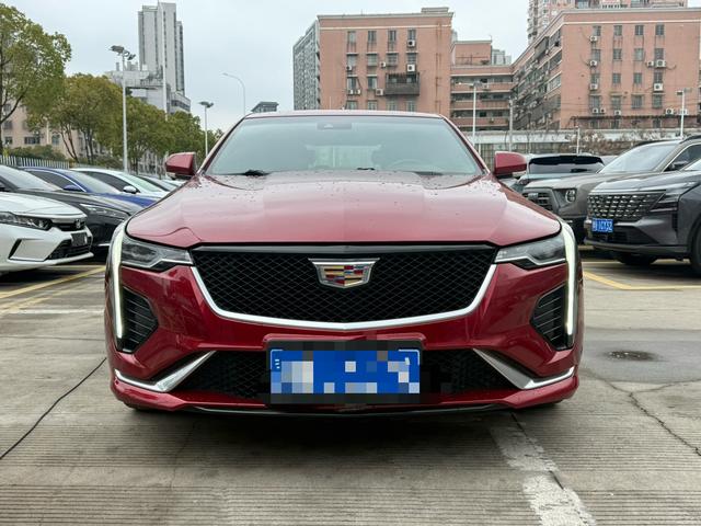 Cadillac CT4 - фото 1