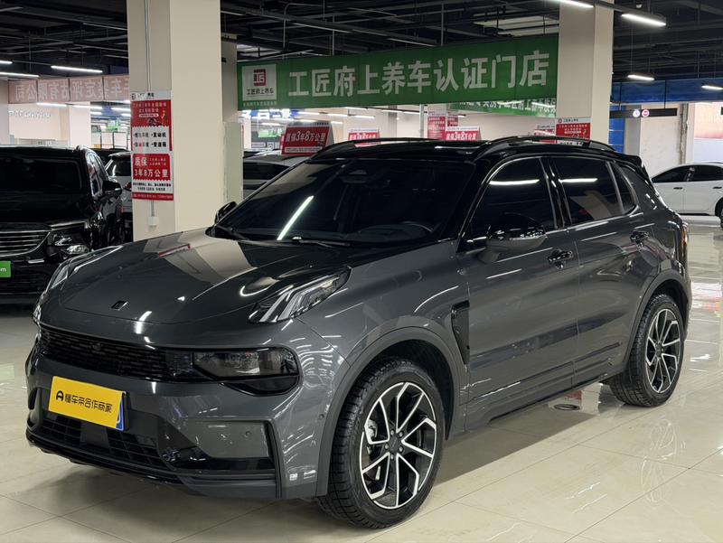 Lynk & Co 01 - фото 0