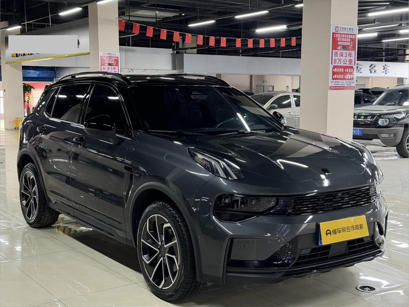 Lynk & Co 01 - фото 2