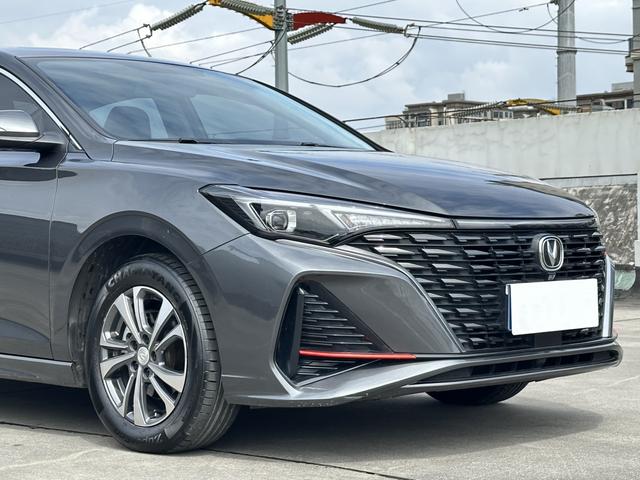 Changan Eado - фото 3