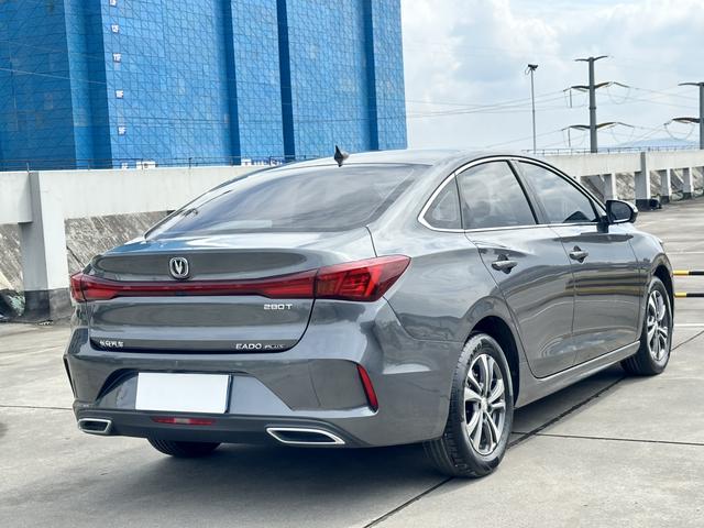 Changan Eado - фото 4