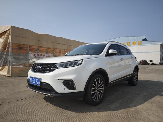 Ford Territory - фото 0