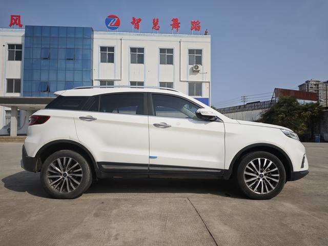 Ford Territory - фото 3