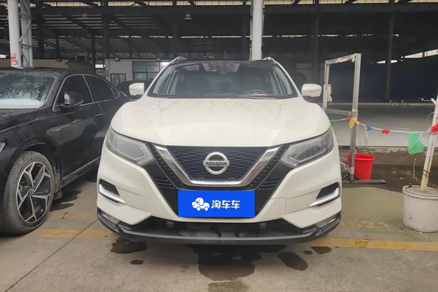 Nissan Qashqai - фото 2