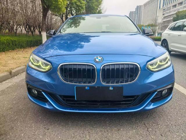 BMW 1-Series - фото 1