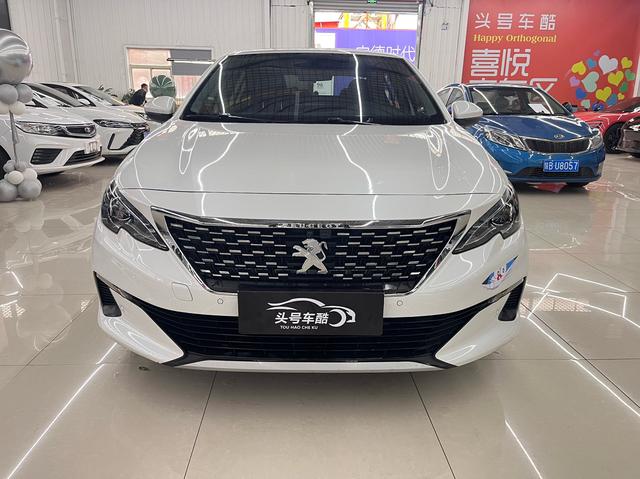 Peugeot 408 - фото 1