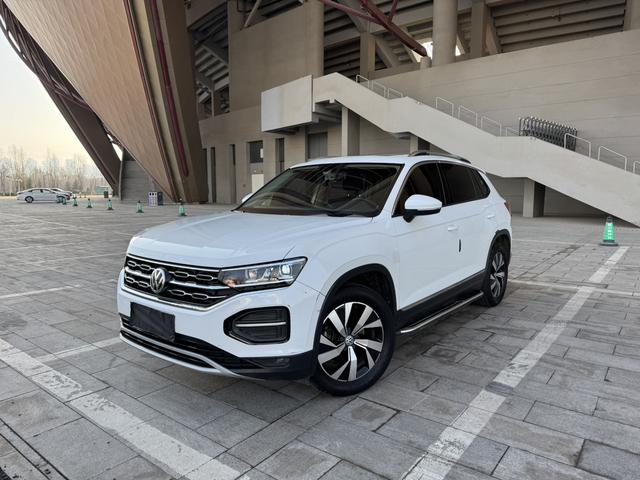 Volkswagen Tayron - фото 0
