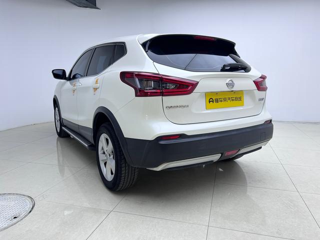 Nissan Qashqai - фото 4