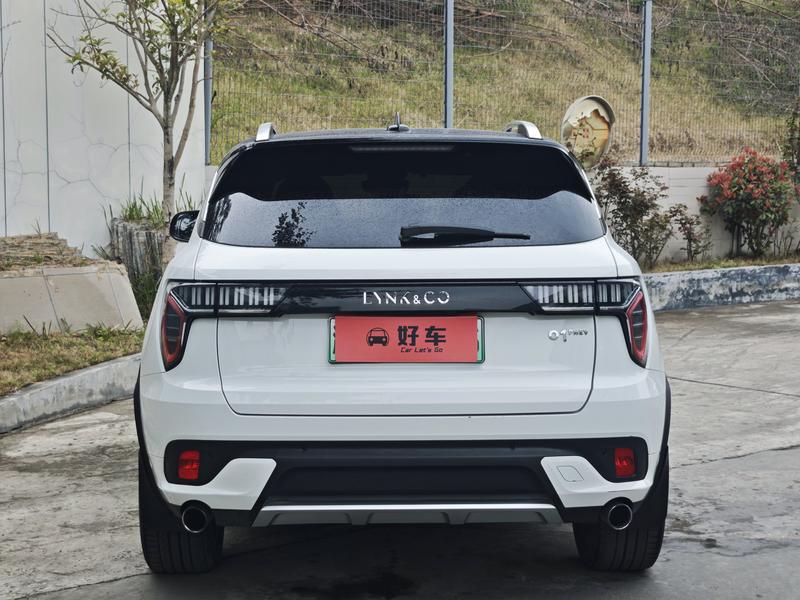 Lynk & Co 01 - фото 4