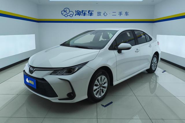 Toyota Corolla - фото 0