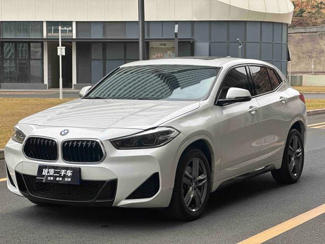 BMW X2 - фото 0