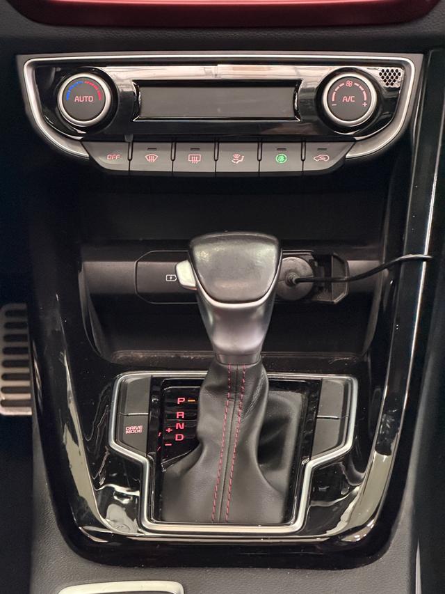 Kia Sportage R - фото 3