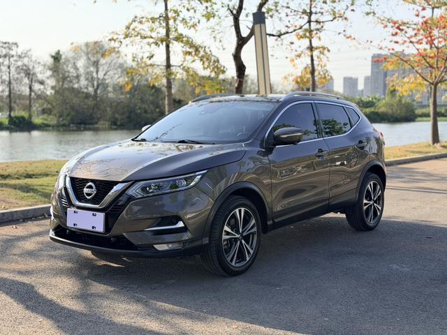 Nissan Qashqai - фото 0