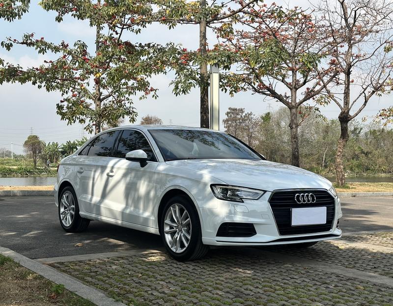 Audi A3 - фото 2
