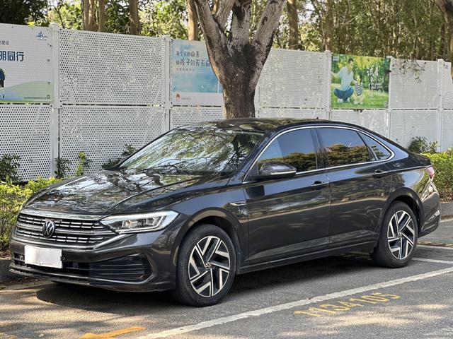Volkswagen Sagitar - фото 0