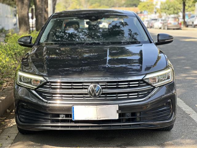 Volkswagen Sagitar - фото 1