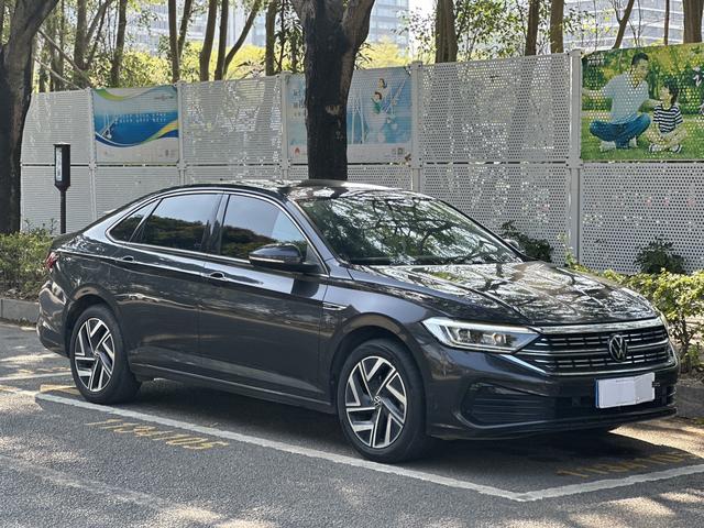 Volkswagen Sagitar - фото 2