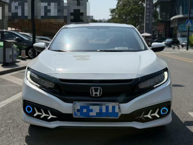Honda Civic - фото 1