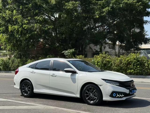 Honda Civic - фото 2