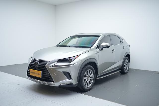 Lexus NX - фото 0