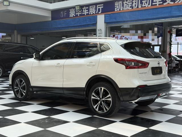 Nissan Qashqai - фото 3