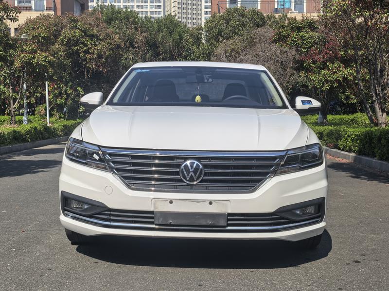 Volkswagen Lavida - фото 1