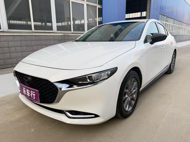 Mazda 3 Axela - фото 0