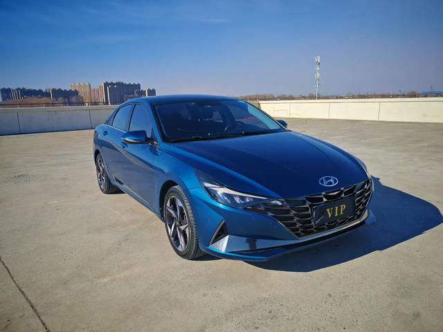 Hyundai Elantra - фото 2