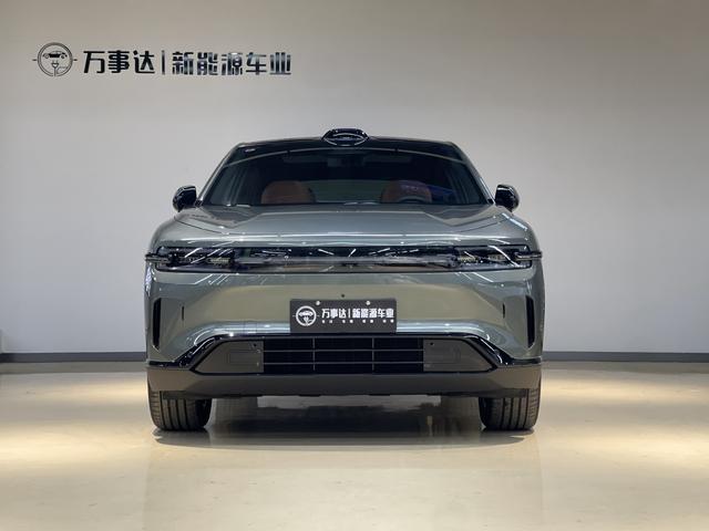 Changan Qiyuan E07 - фото 1