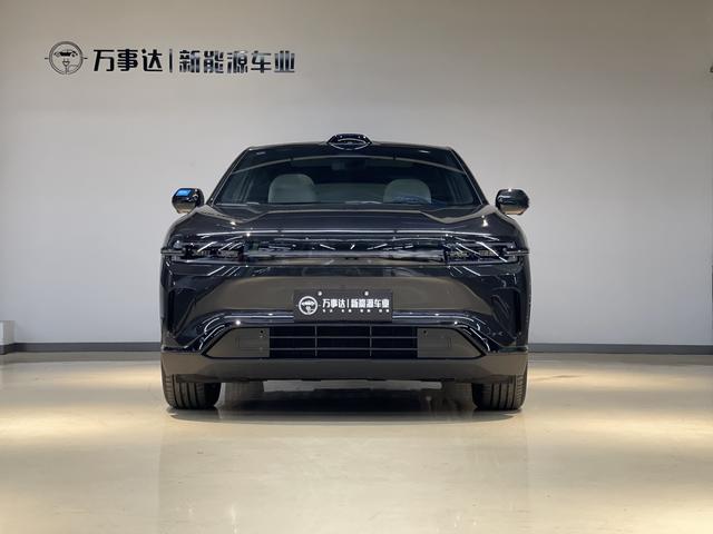 Changan Qiyuan E07 - фото 1
