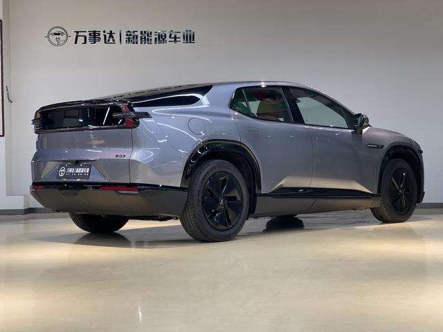 Changan Qiyuan E07 - фото 4