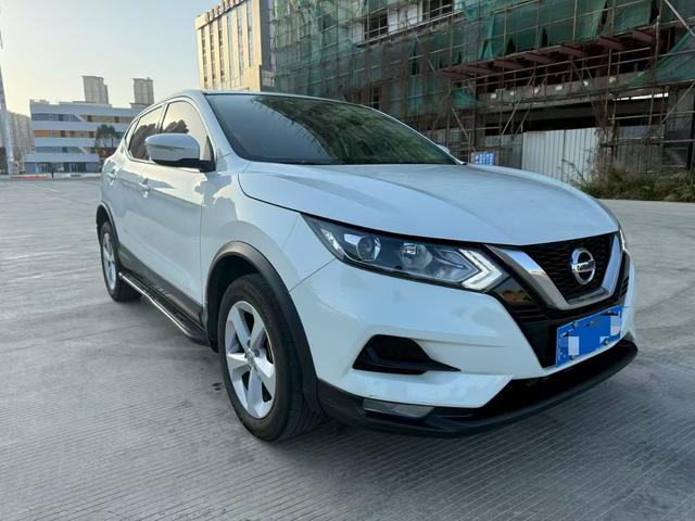 Nissan Qashqai - фото 2