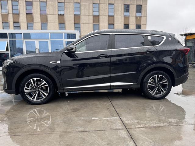 Jetour X70 PLUS - фото 2