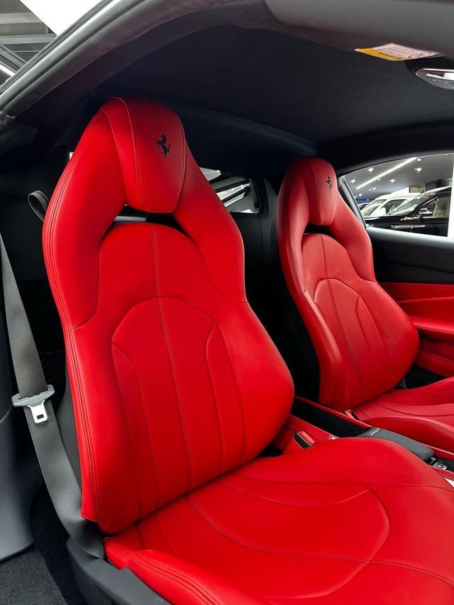 Ferrari F8 - фото 2