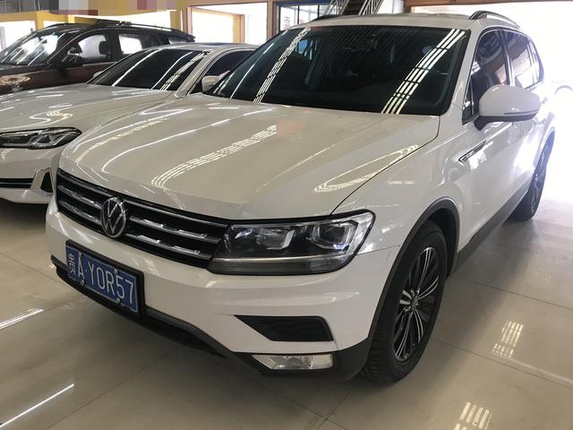 Volkswagen Tiguan L - фото 0