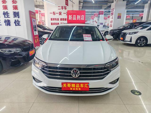 Volkswagen Sagitar - фото 1