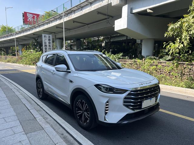 Jetour X70 PLUS - фото 2