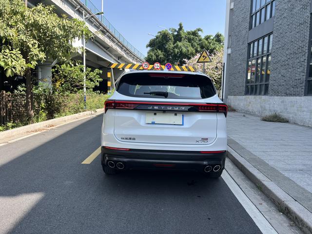 Jetour X70 PLUS - фото 4