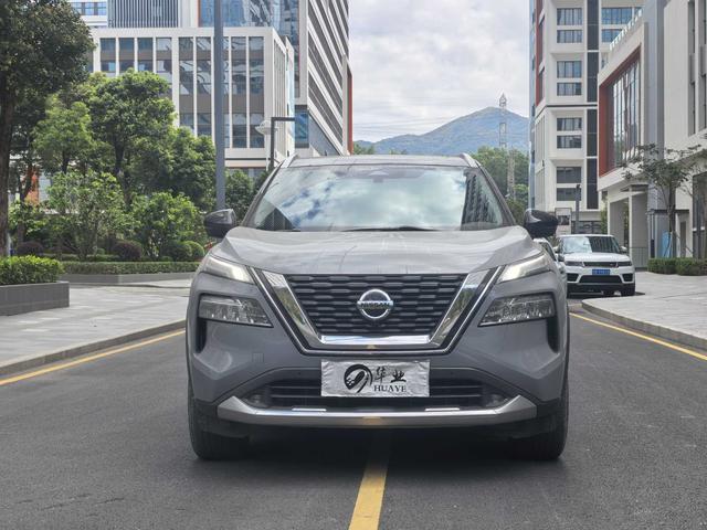 Nissan X-Trail - фото 1